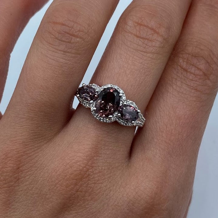18K Madagascar Garnet Diamond Ring
